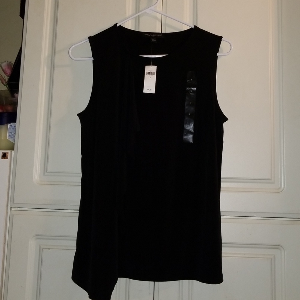 Nwt Banana republic sleeveless black blouse